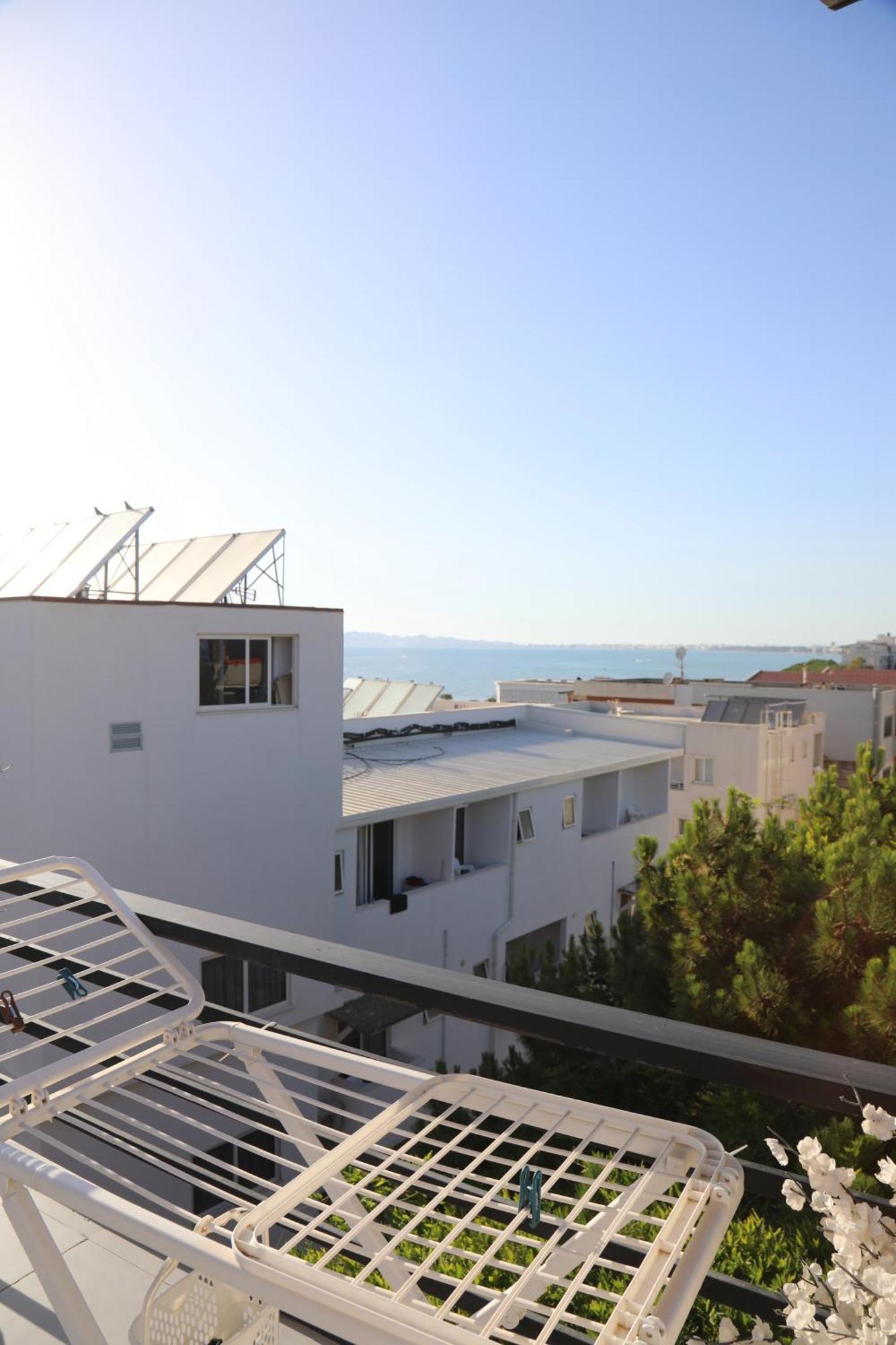 Sea View Apartments Golem  Exteriör bild